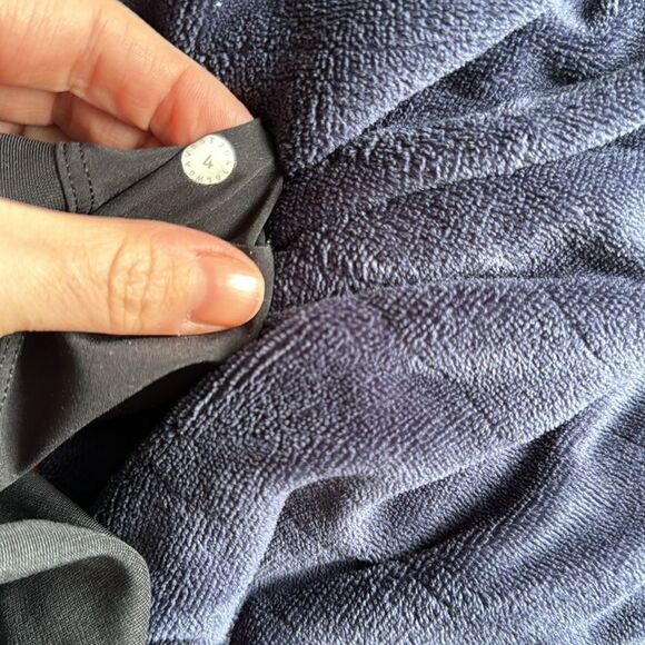 Lululemon Athletica Light Strides Crop 23” Black Knit Ankle Travel Pants 4 - Picture 10 of 10